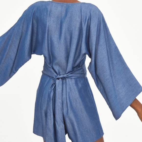 ❤SOLD❤ ZARA // CHAMBRAY BELTED KIMONO ROMPER - Picture 3 of 8